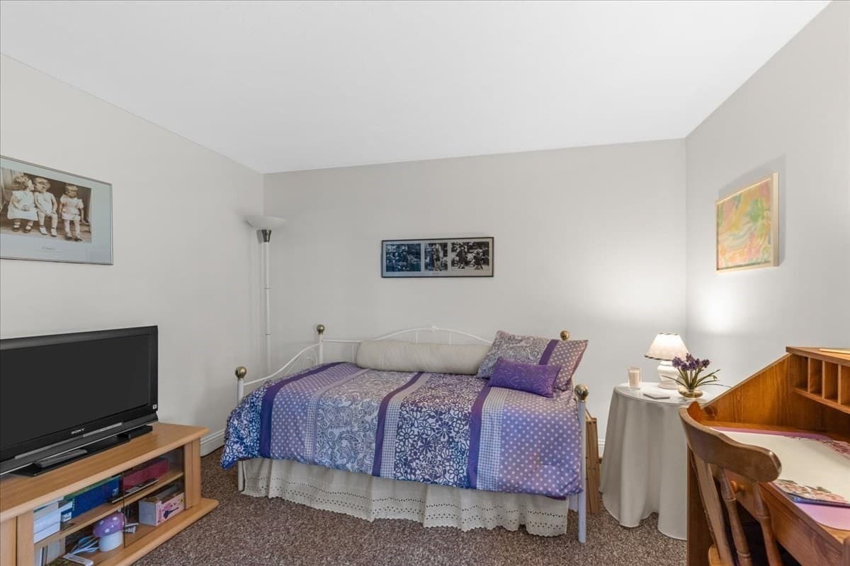 Single Family Residence at 108 Wareham Lake Shore Dr, Wareham MA 02538, Wareham, photo 20 of 42