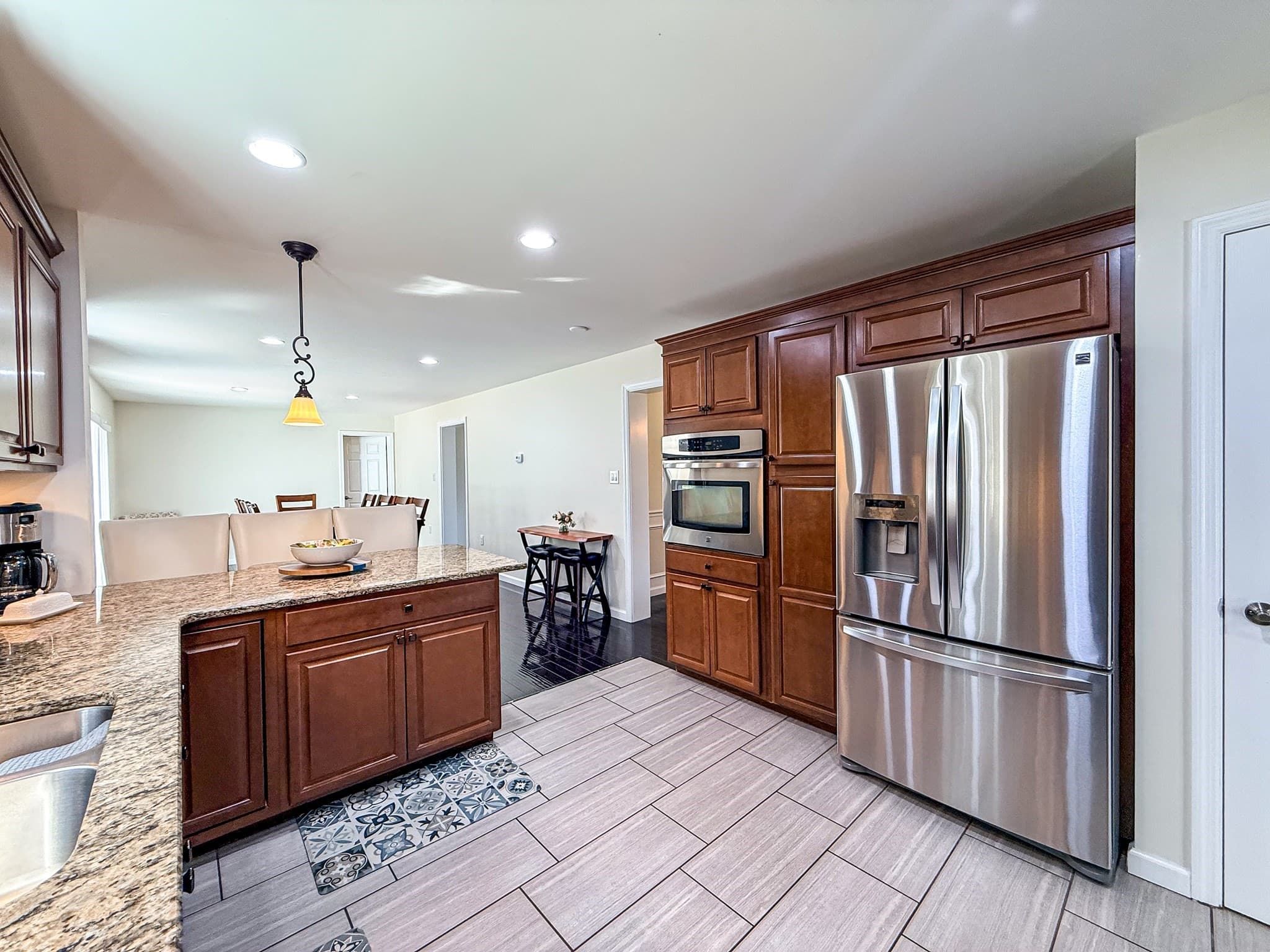 Single Family Residence at 52 Phelps St, Marlborough MA 01752, Marlborough, photo 5 of 42