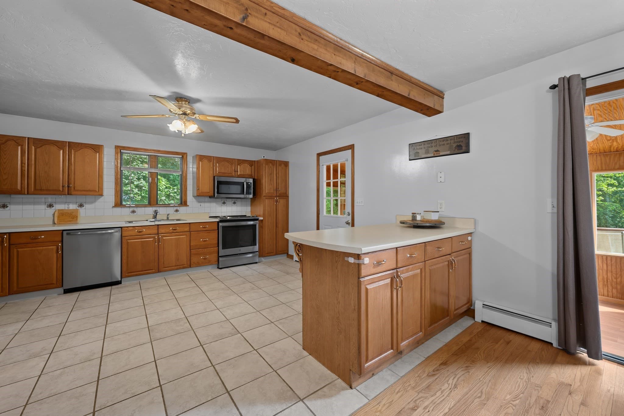 Single Family Residence at 1 Shady Ln, Leicester MA 01524, Leicester, photo 12 of 29