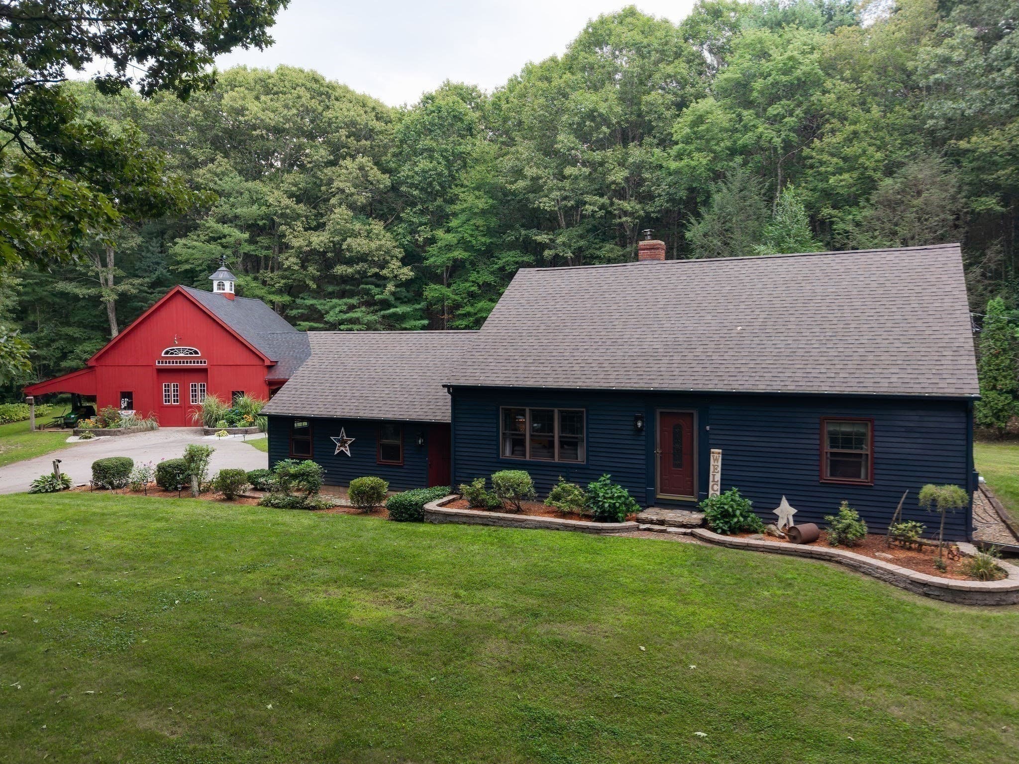 Single Family Residence at 4 Oscars Drive, Spencer MA 01562, Spencer, photo 2 of 42