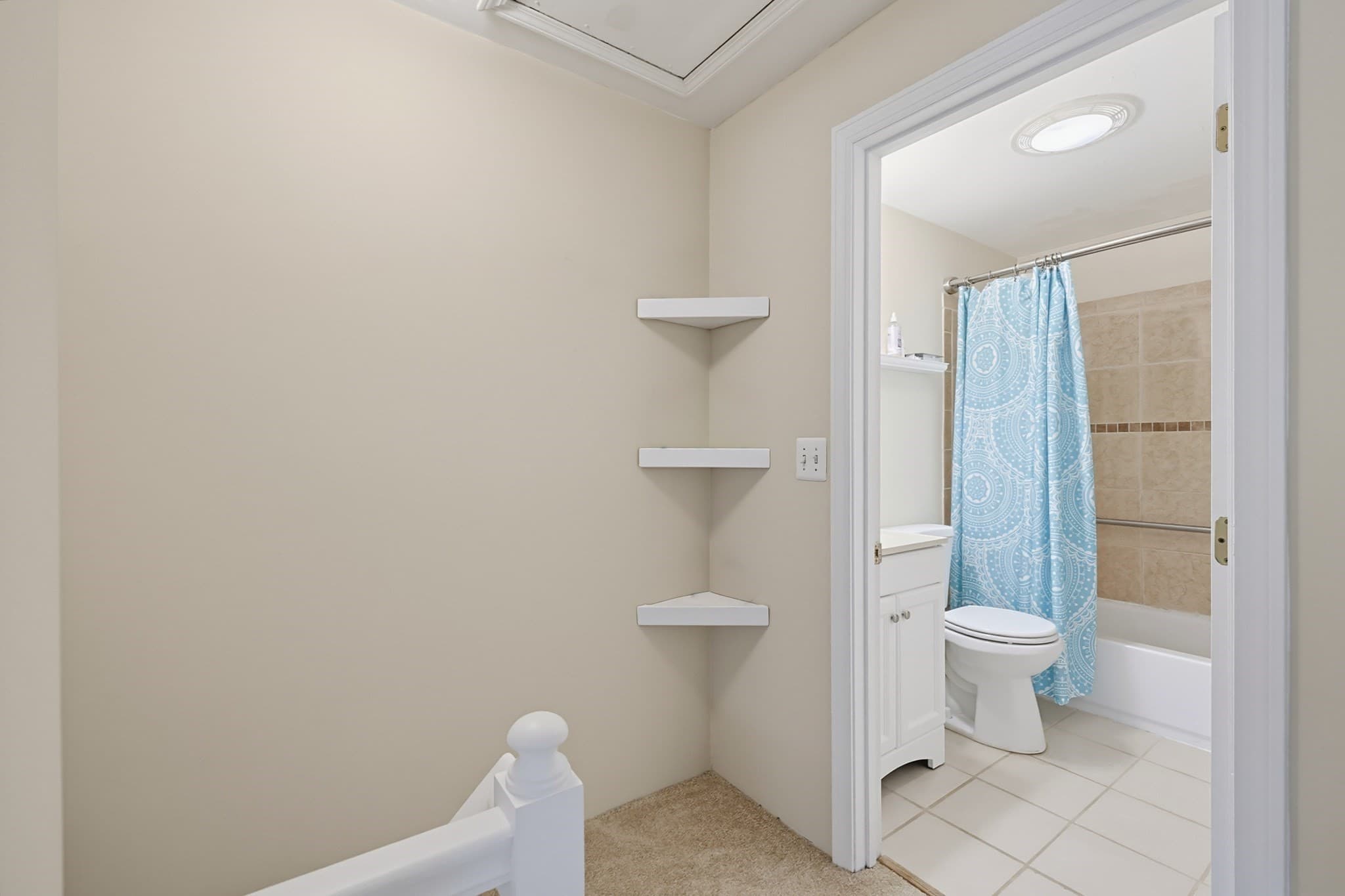 Condominium at 14 Carol Dr # 14, Franklin MA 02038, Franklin, photo 14 of 26
