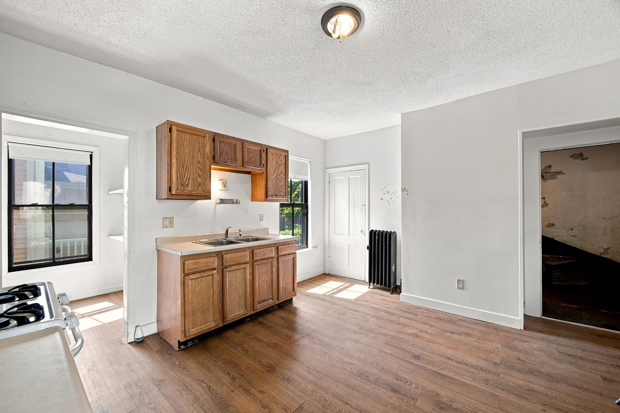 Single Family Residence at 40 Day Street, West Springfield MA 01089, West Springfield, photo 4 of 15