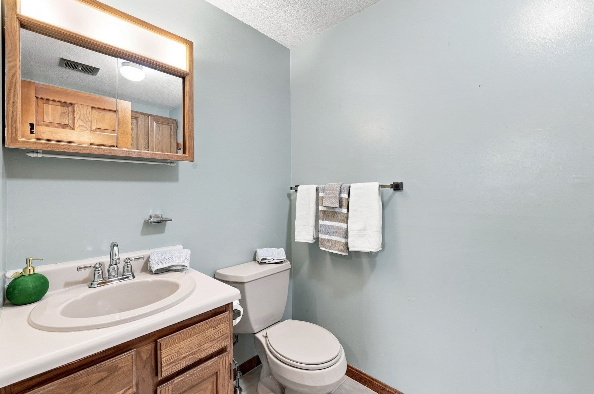 Condominium at E-46 Scotty Hollow Dr # 46, Chelmsford MA 01863, Chelmsford, photo 17 of 41