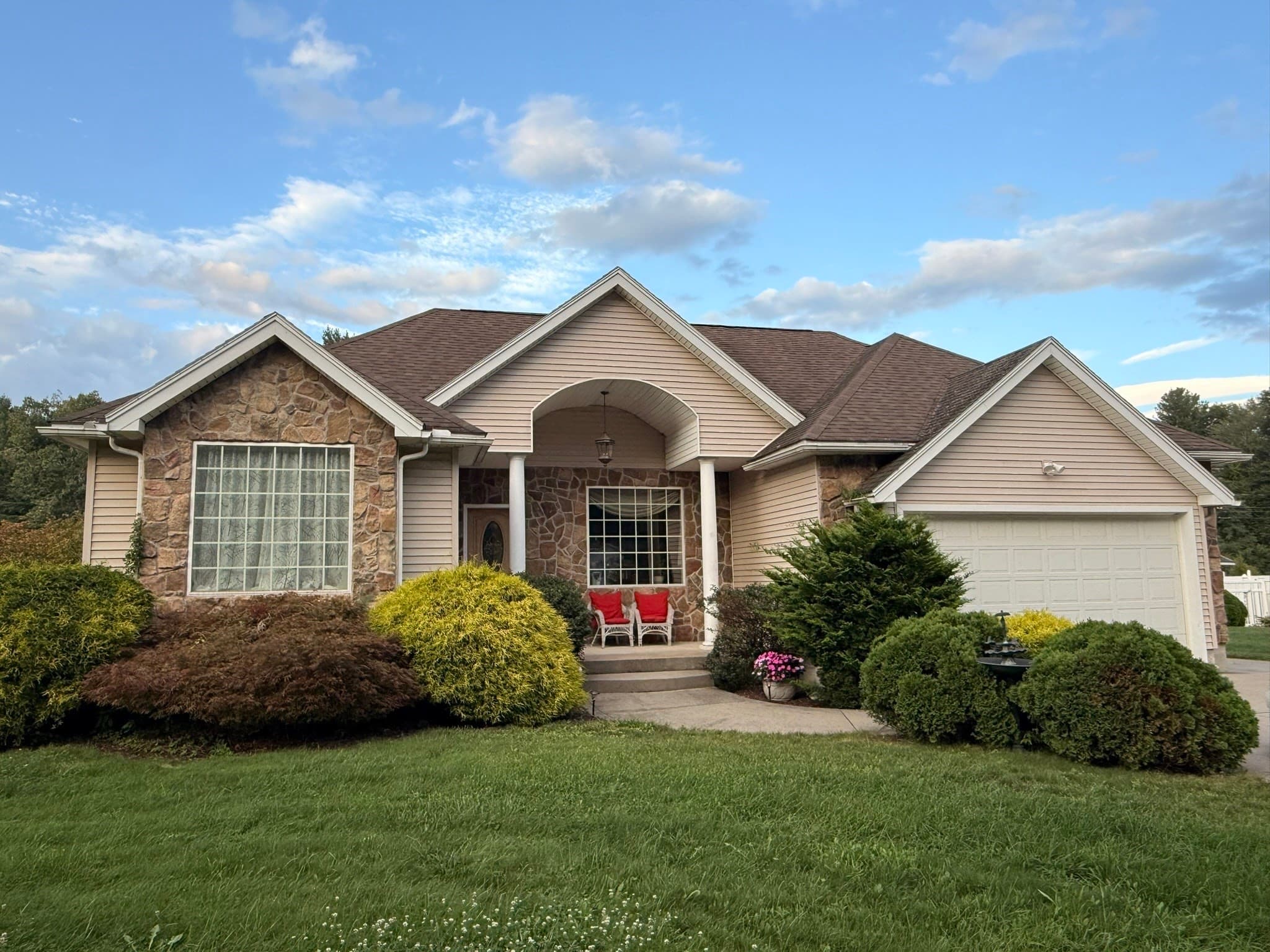 128 Tannery Rd, Westfield MA 01085