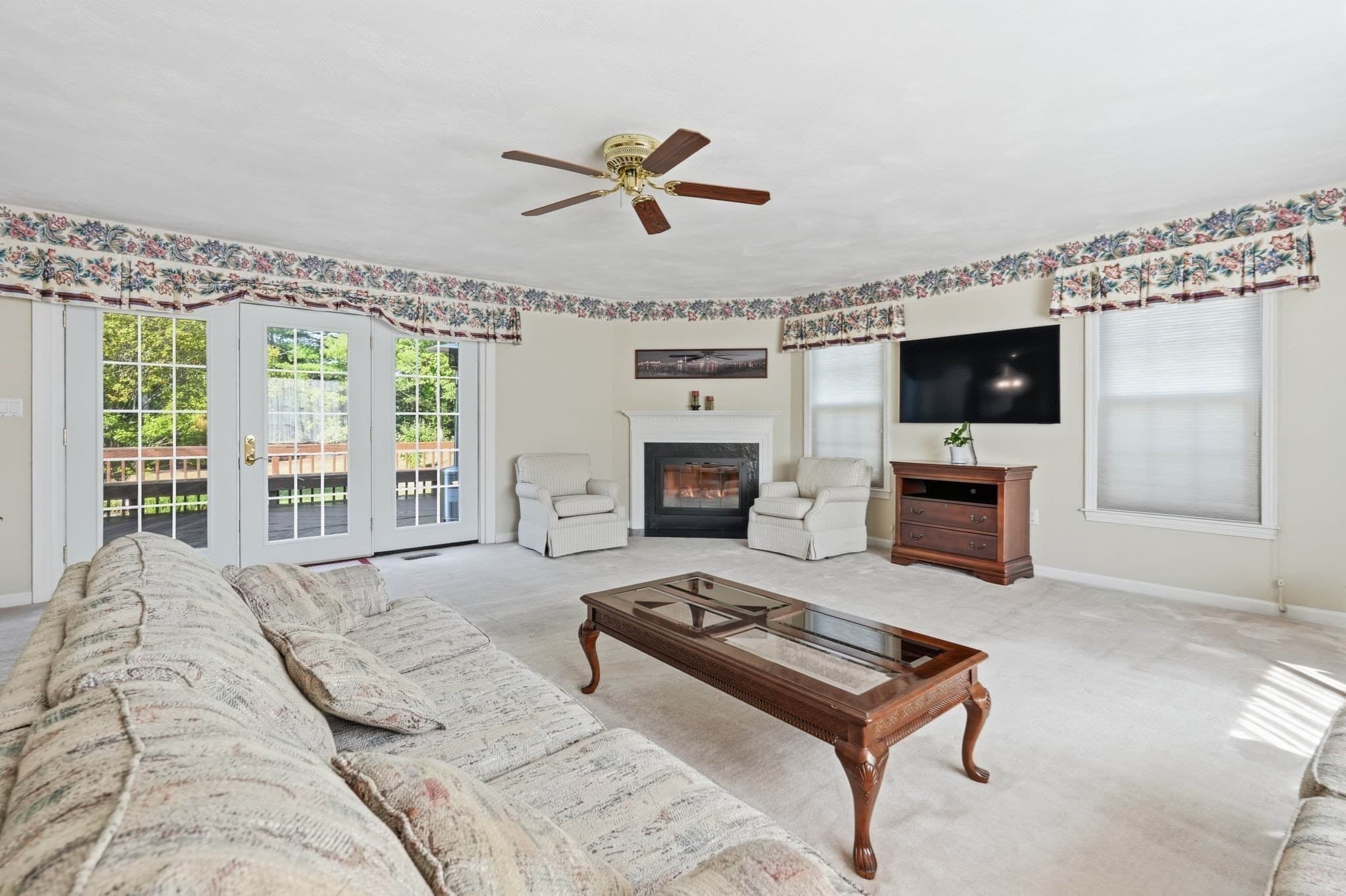Single Family Residence at 32 Hammersmith, Dr., Saugus MA 01906, Saugus, photo 23 of 42