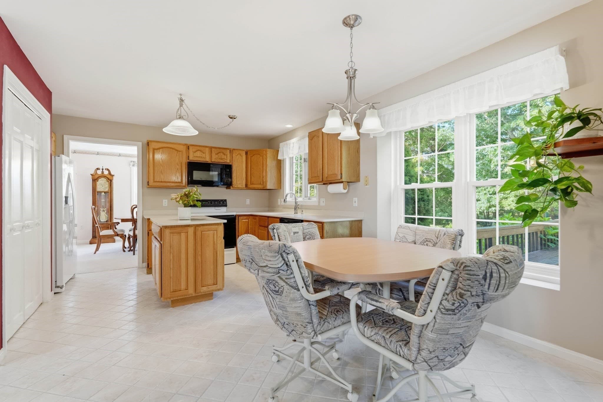 Single Family Residence at 32 Hammersmith, Dr., Saugus MA 01906, Saugus, photo 17 of 42
