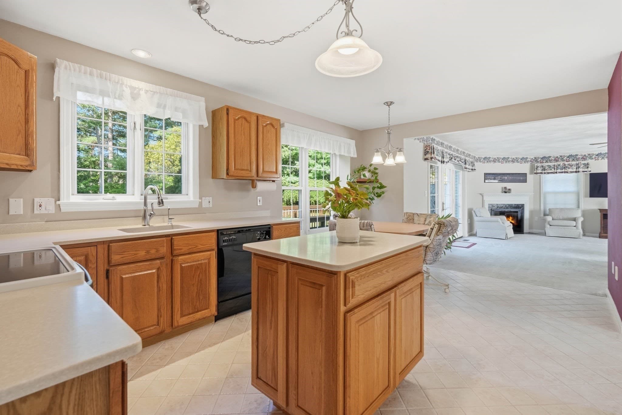 Single Family Residence at 32 Hammersmith, Dr., Saugus MA 01906, Saugus, photo 20 of 42