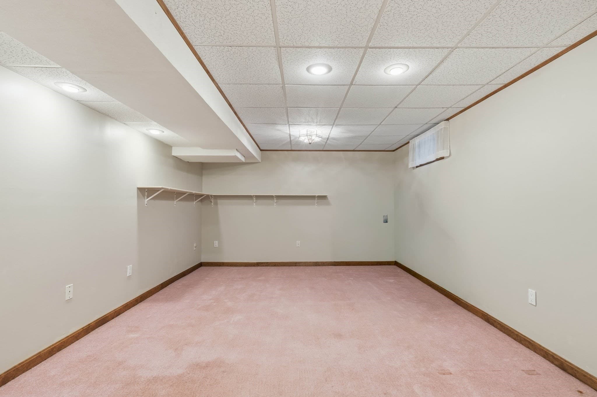 Single Family Residence at 32 Hammersmith, Dr., Saugus MA 01906, Saugus, photo 41 of 42