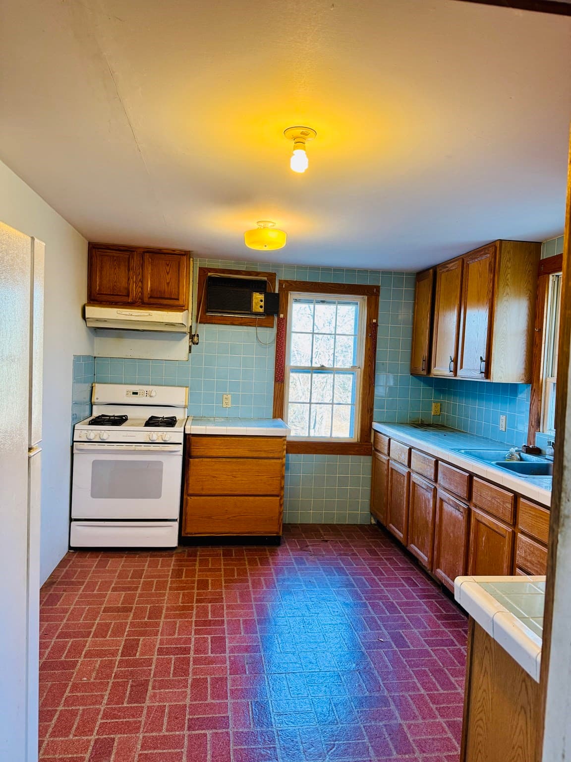 Single Family Residence at 430 Main St, Dennis MA 02660, Dennis, photo 7 of 8