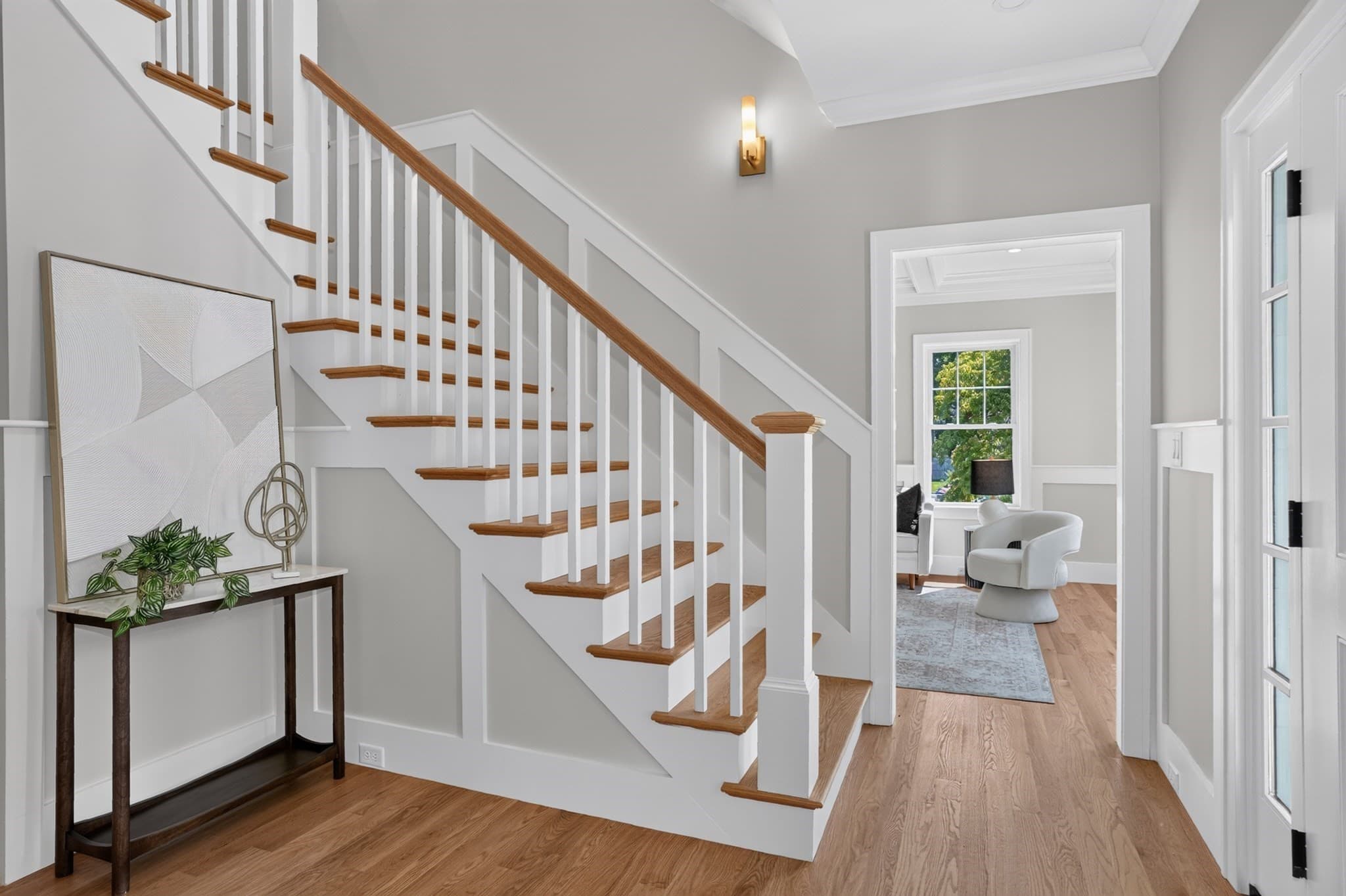 Single Family Residence at 4 Wildwood St, Burlington MA 01803, Burlington, photo 2 of 40