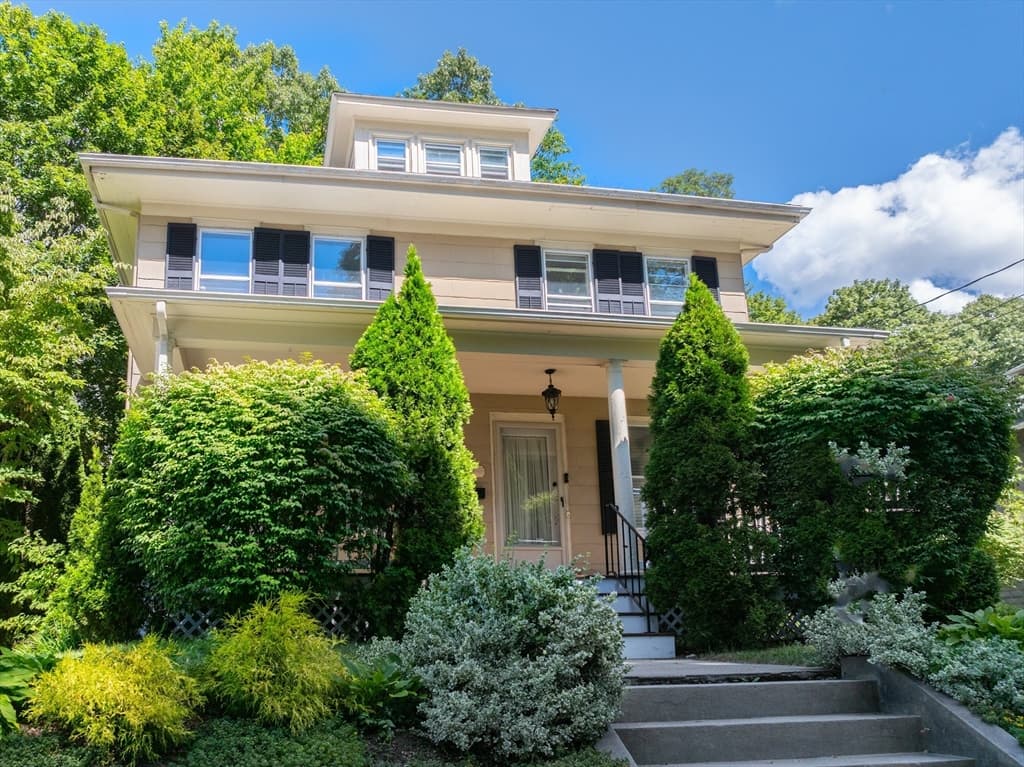 Single Family Residence at 21 Oak Street, Plymouth MA 02360, Plymouth, photo 9 of 32