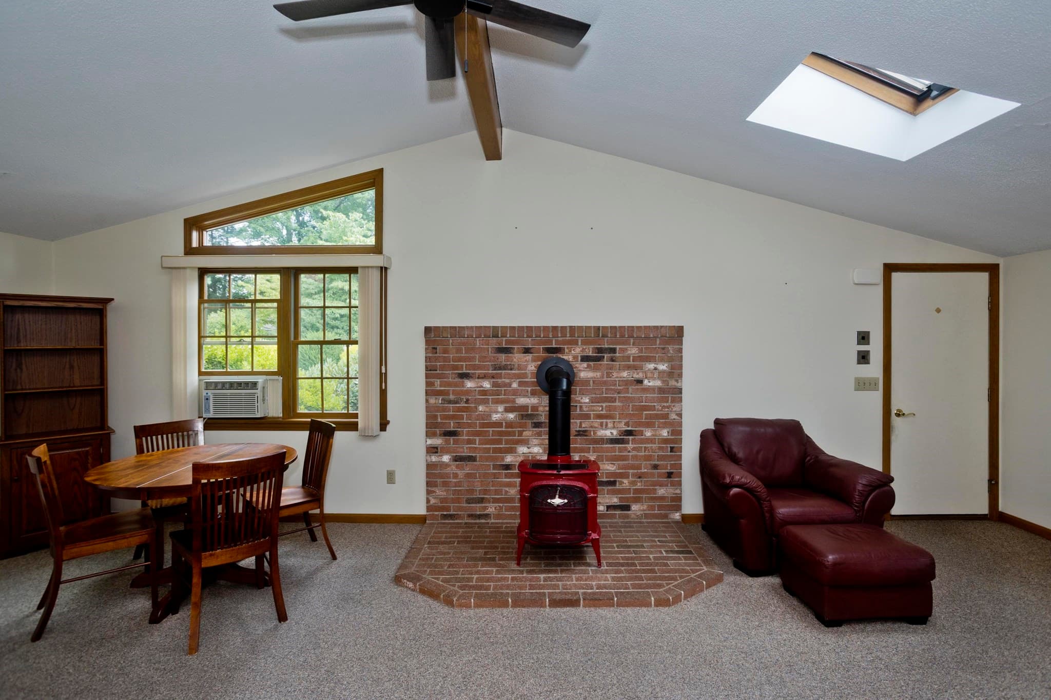 Single Family Residence at 14 Sunset Dr, Montague MA 01376, Montague, photo 18 of 28