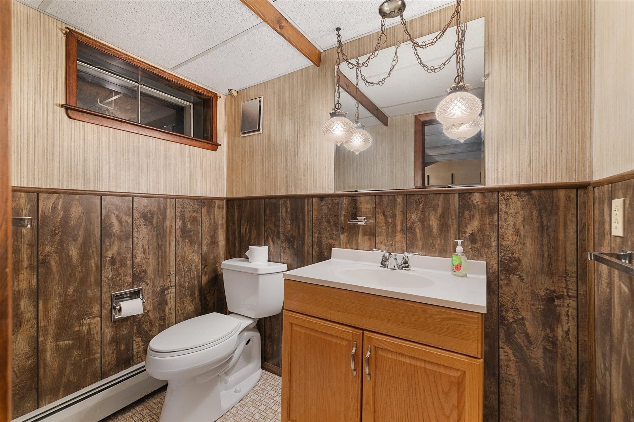 Single Family Residence at 8 Beechwood Dr, Rutland MA 01543, Rutland, photo 26 of 40