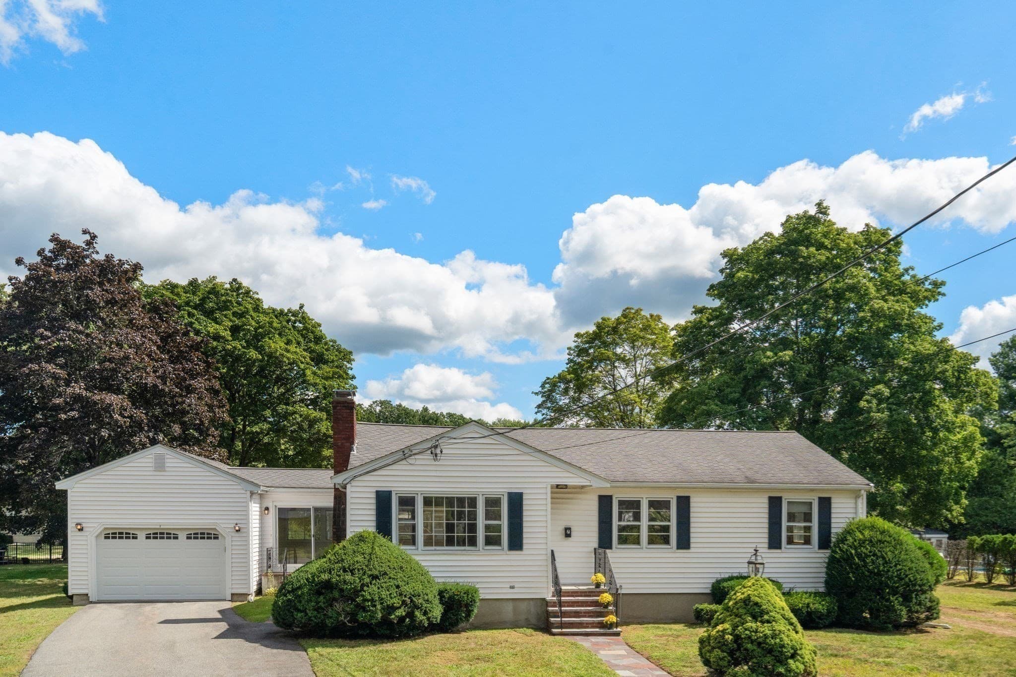 7 Eugley Park West, North Reading MA 01864