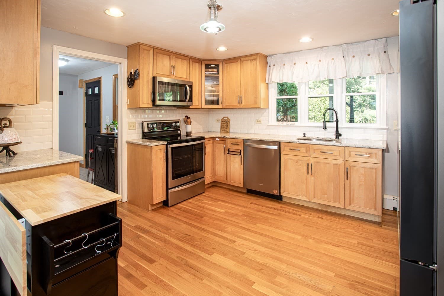 Single Family Residence at 14 Shady Ln, Wareham MA 02571, Wareham, photo 12 of 41