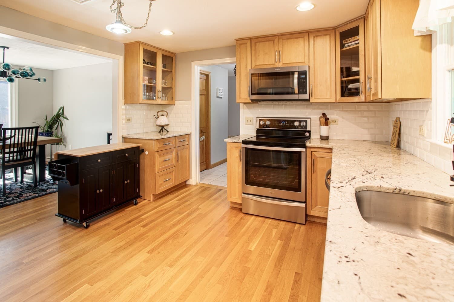Single Family Residence at 14 Shady Ln, Wareham MA 02571, Wareham, photo 10 of 41