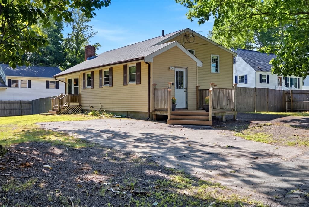 Single Family Residence at 47 W Shore Rd, Holbrook MA 02343, Holbrook, photo 3 of 30