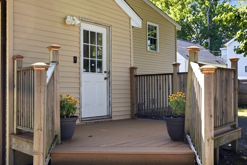 Single Family Residence at 47 W Shore Rd, Holbrook MA 02343, Holbrook, photo 5 of 30
