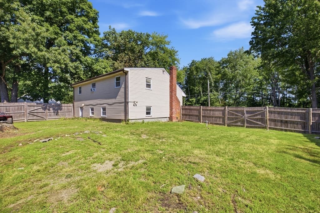 Single Family Residence at 47 W Shore Rd, Holbrook MA 02343, Holbrook, photo 25 of 30