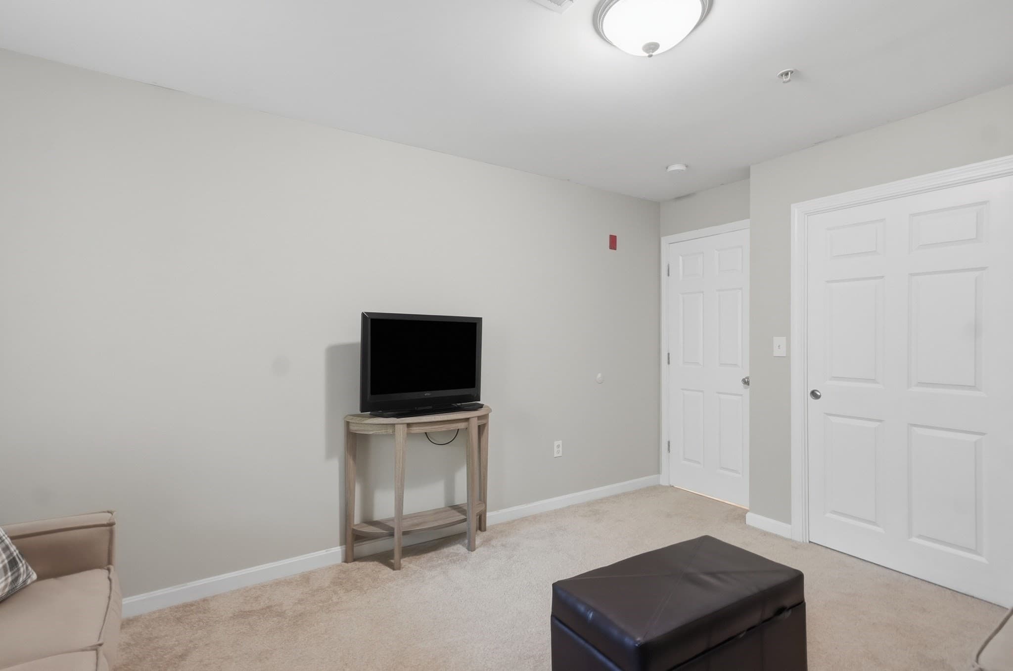 Condominium at 2 Duck Pond Road # 126, Beverly MA 01915, Beverly, photo 17 of 32