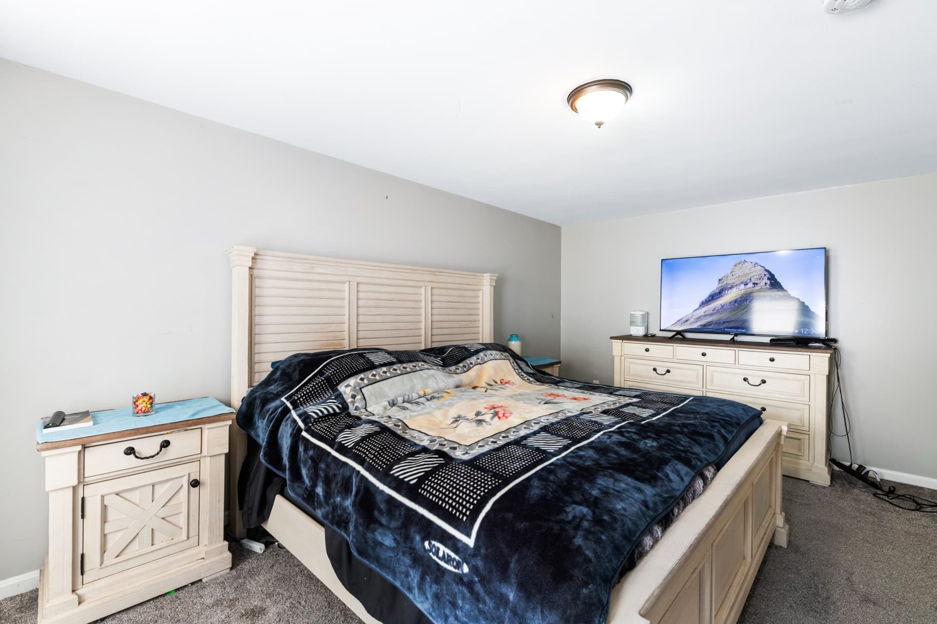 Single Family Residence at 19 Jade, Derry NH 03038, Derry, photo 28 of 31