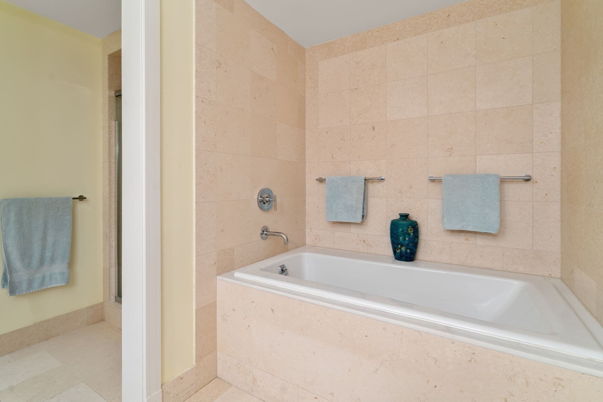 Condominium at 500 Atlantic Avenue # 19N, Boston MA 02210, photo 16 of 40