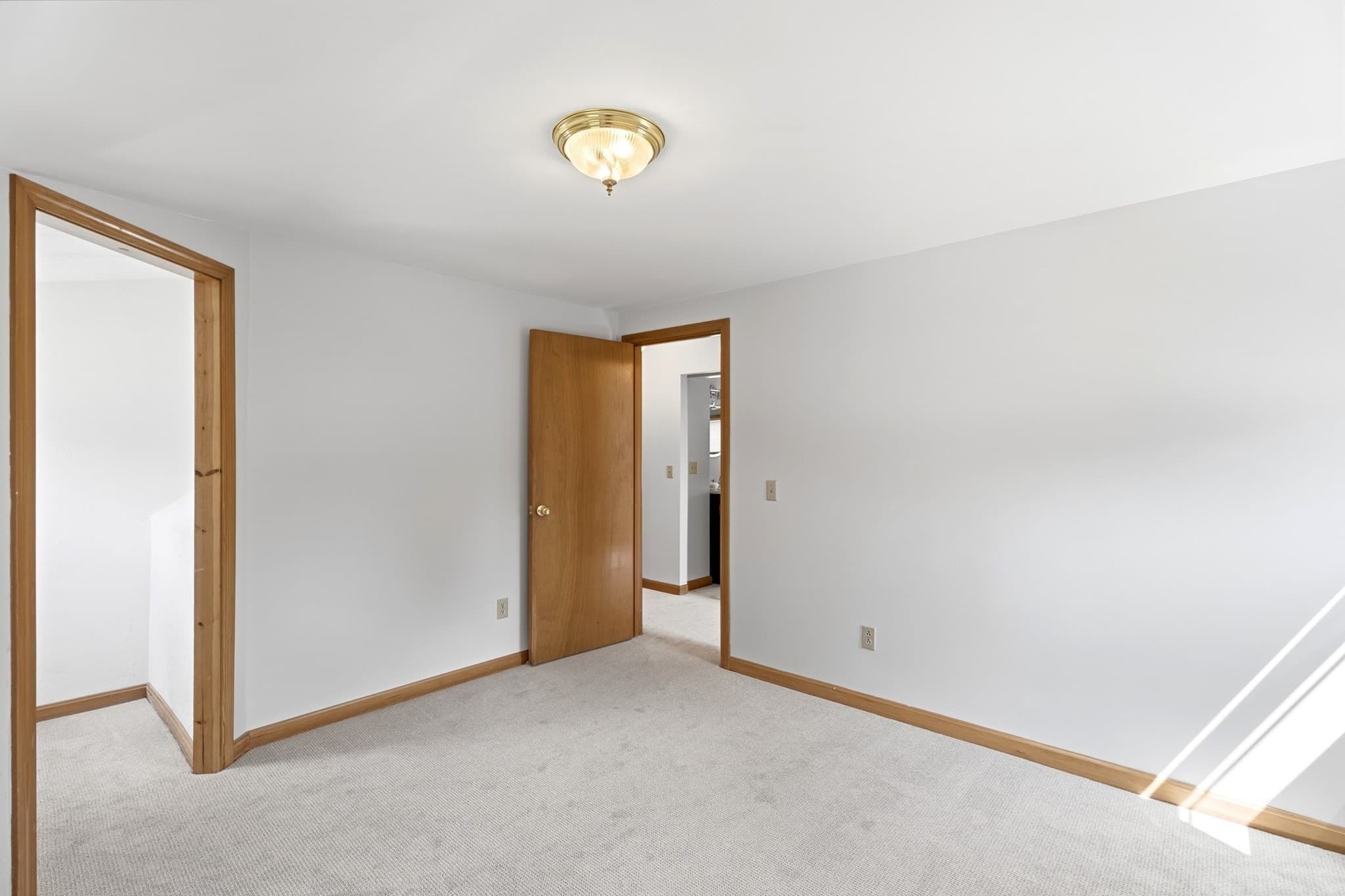 Single Family Residence at 1251 Shawsheen St, Tewksbury MA 01876, photo 27 of 42