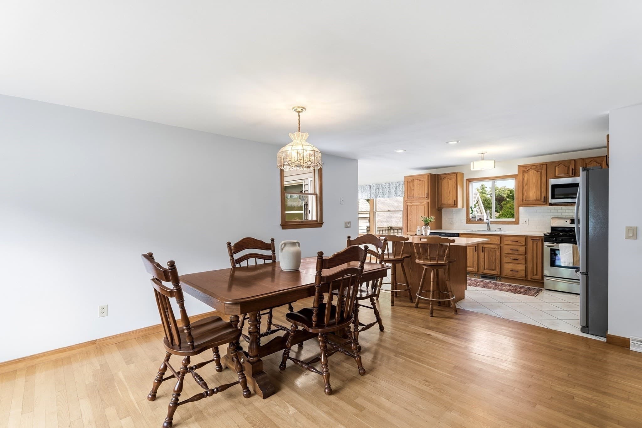 Single Family Residence at 1251 Shawsheen St, Tewksbury MA 01876, photo 10 of 42