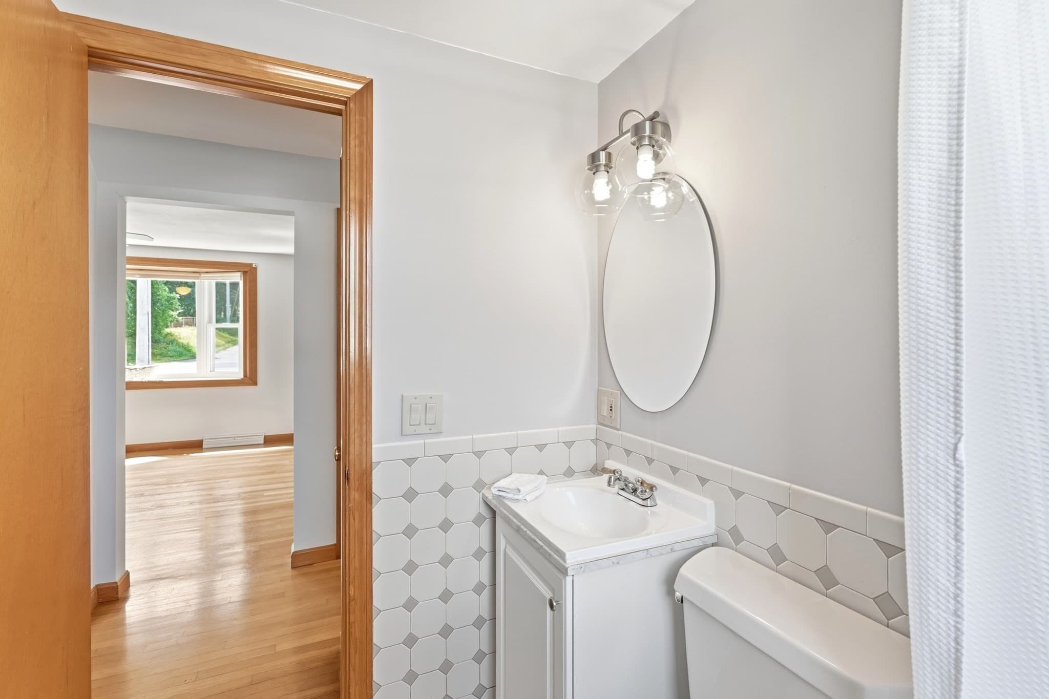 Single Family Residence at 1251 Shawsheen St, Tewksbury MA 01876, photo 18 of 42
