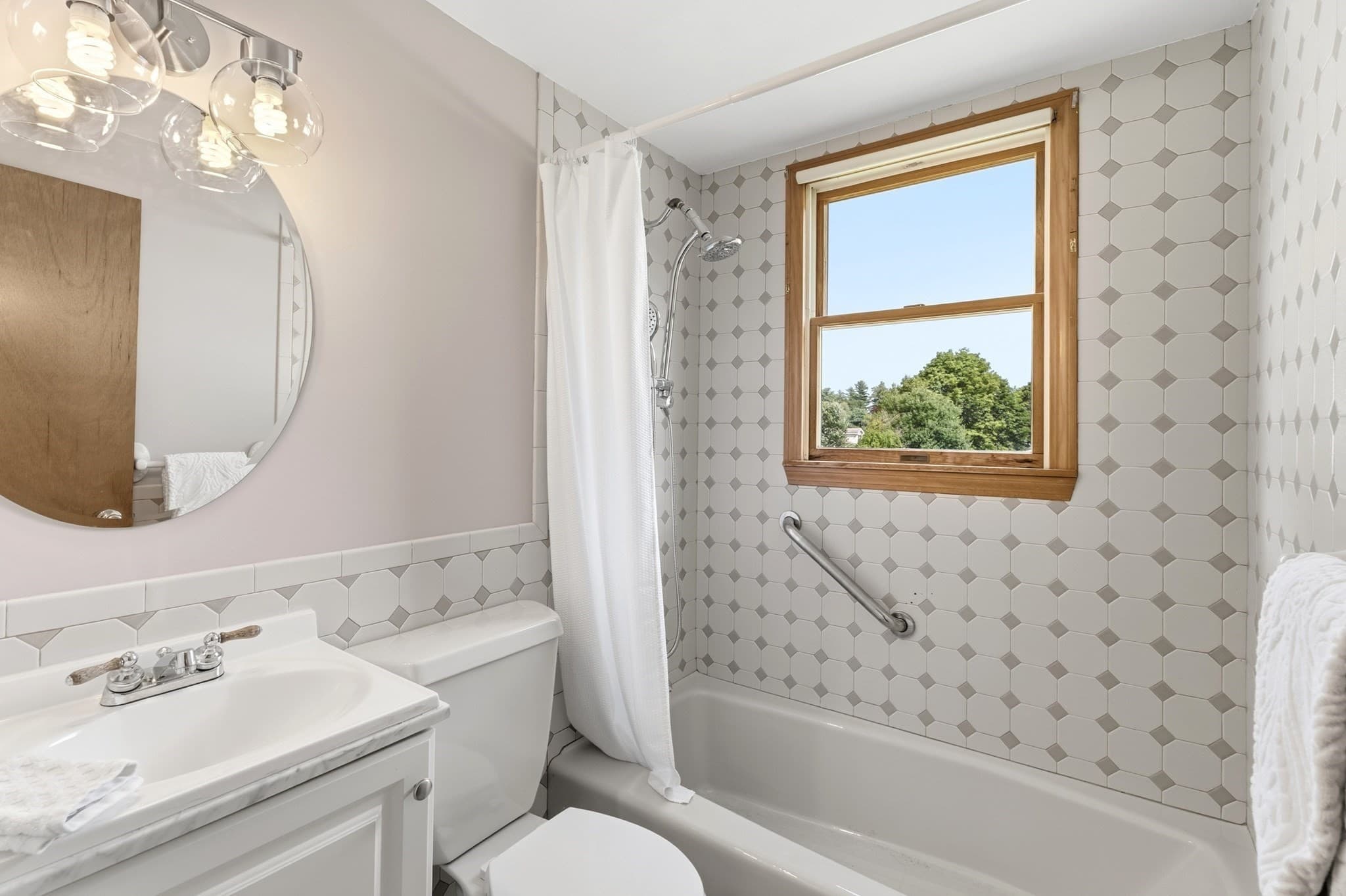 Single Family Residence at 1251 Shawsheen St, Tewksbury MA 01876, photo 19 of 42