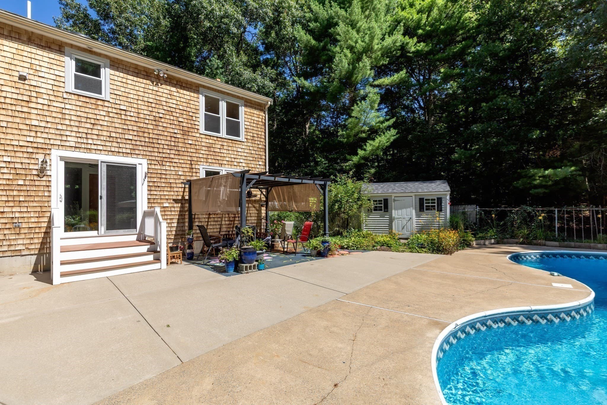Single Family Residence at 10 Brenrae Dr, Middleboro MA 02346, Middleboro, photo 5 of 30