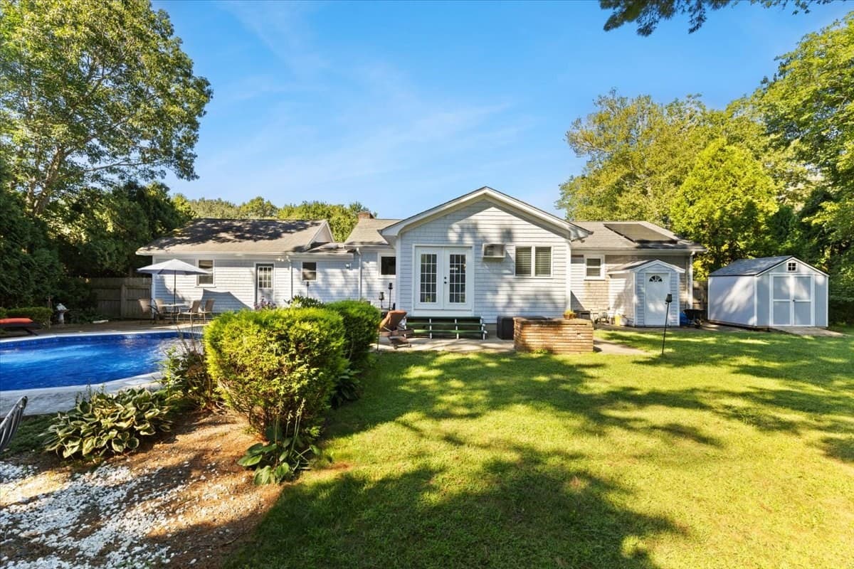 Single Family Residence at 16 Green Meadow Dr, Acushnet MA 02743, Acushnet, photo 11 of 42