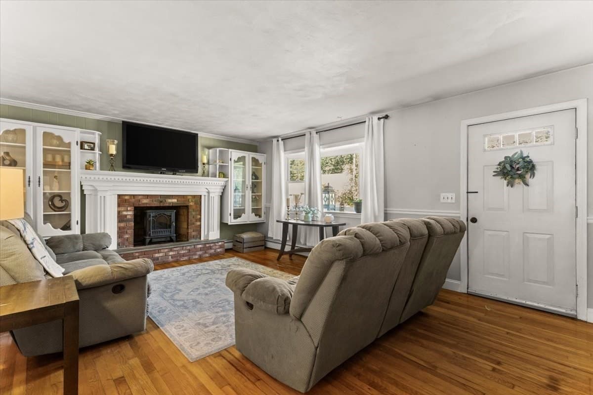 Single Family Residence at 16 Green Meadow Dr, Acushnet MA 02743, Acushnet, photo 29 of 42