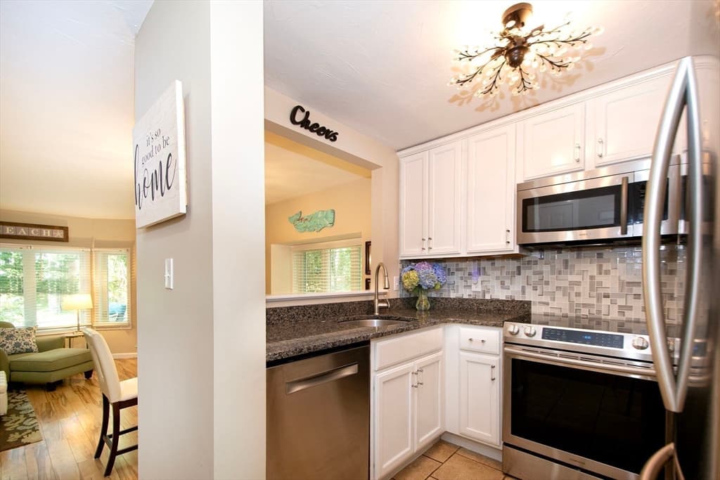 Condominium at 48 Westcliff Drive # 48, Plymouth MA 02360, Plymouth, photo 10 of 40