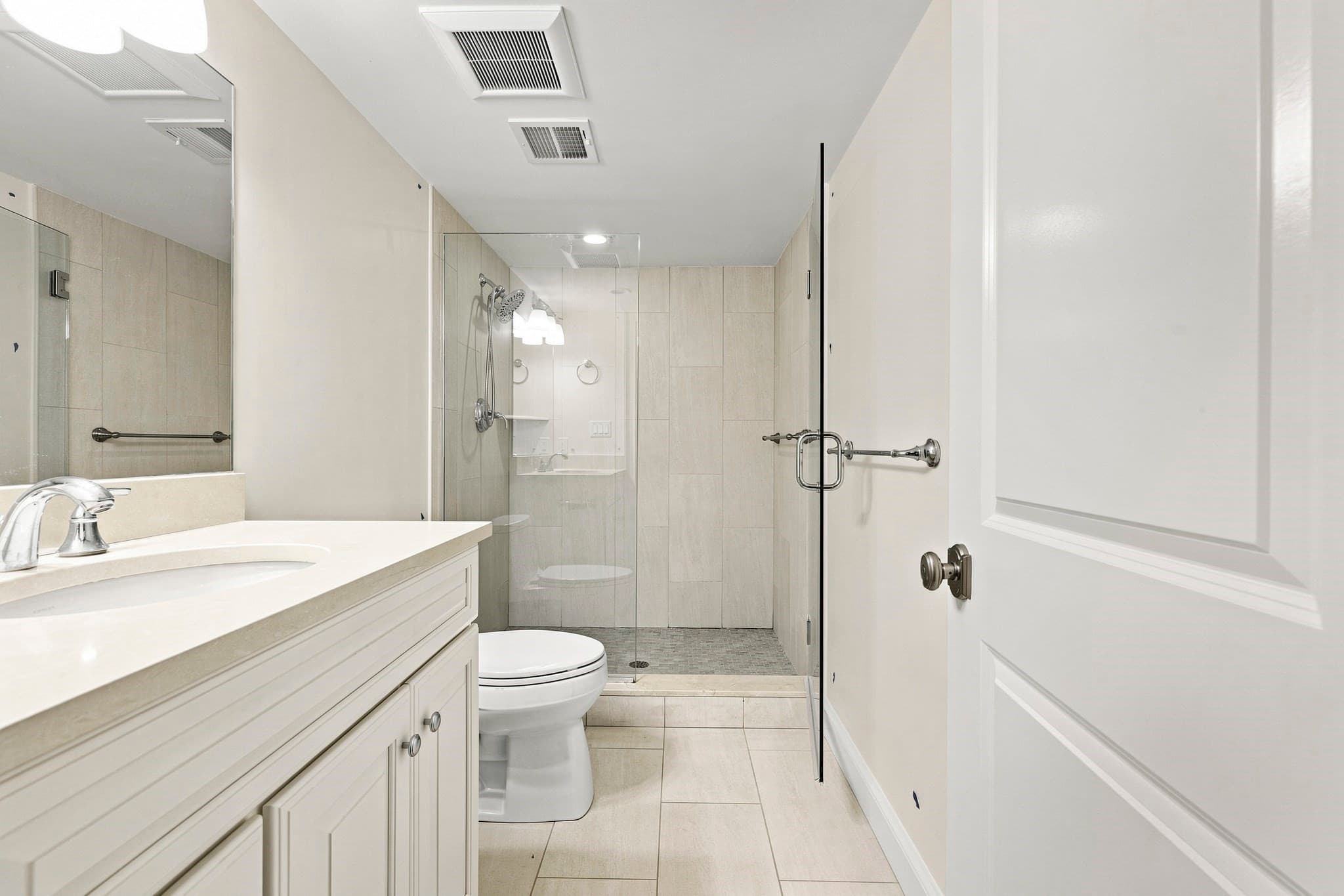 Single Family Residence at 31 Kesseler Way, Newton MA 02467, Newton, photo 15 of 38