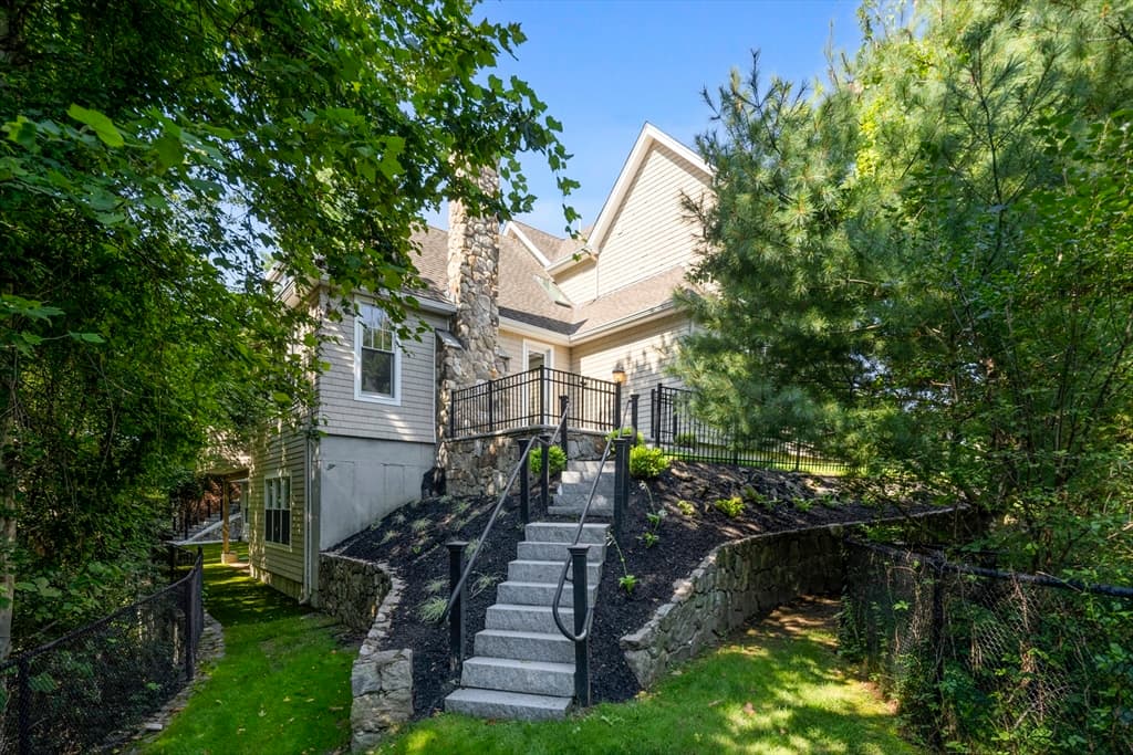 Single Family Residence at 31 Kesseler Way, Newton MA 02467, Newton, photo 35 of 38
