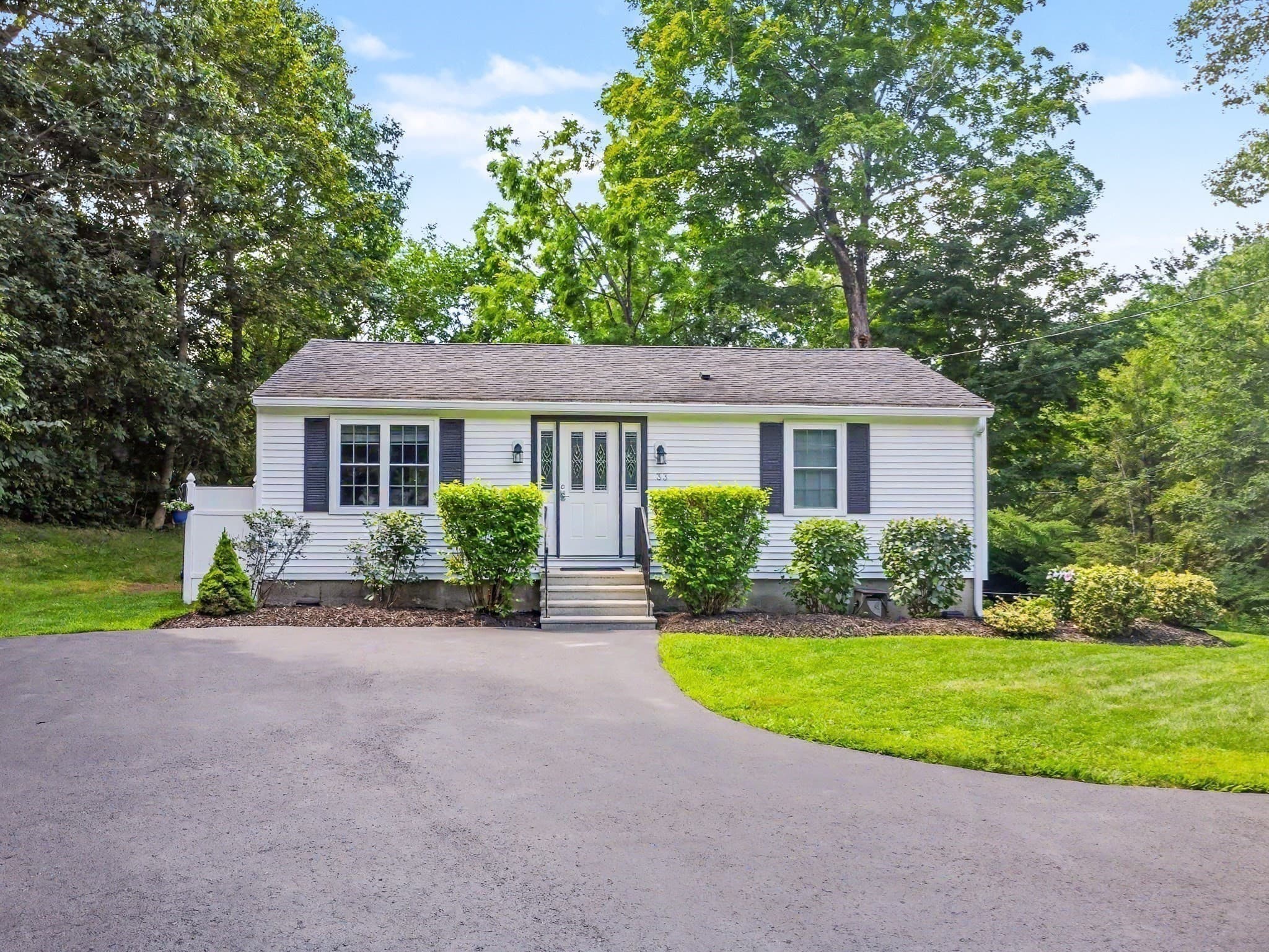 33 Longley Rd, Groton MA 01450