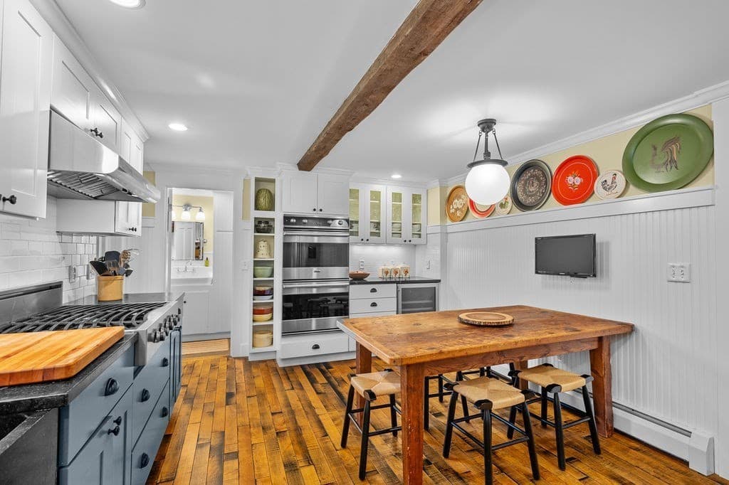 Single Family Residence at 505 Main St., West Newbury MA 01985, West Newbury, photo 2 of 39
