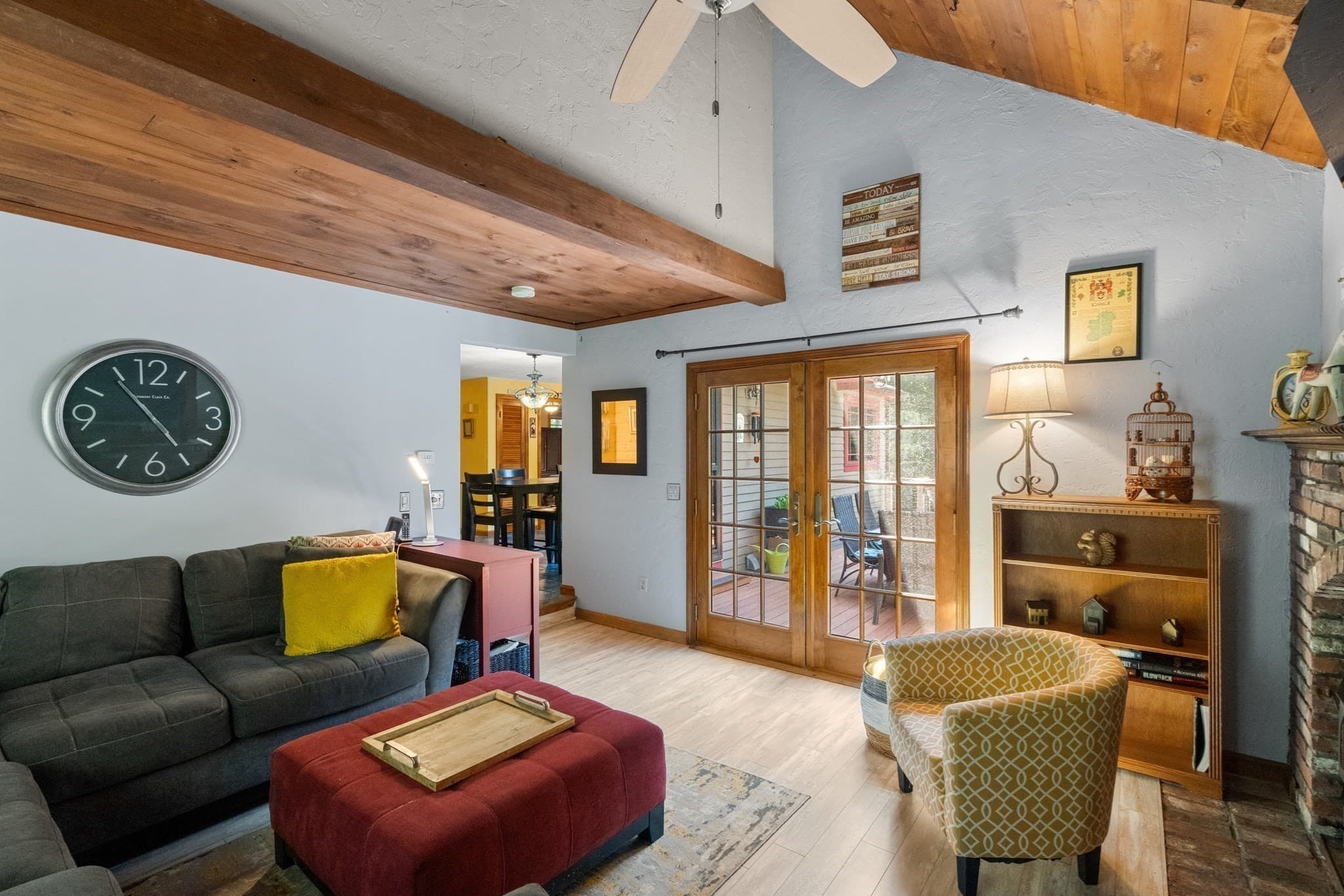 Single Family Residence at 14 Woodview Dr, Lakeville MA 02347, photo 12 of 41