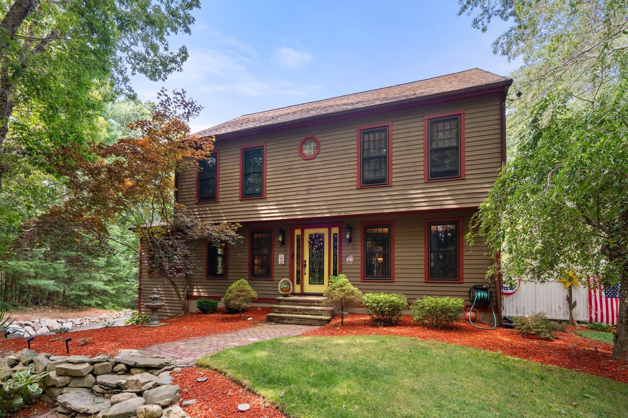 Single Family Residence at 14 Woodview Dr, Lakeville MA 02347, photo 40 of 41