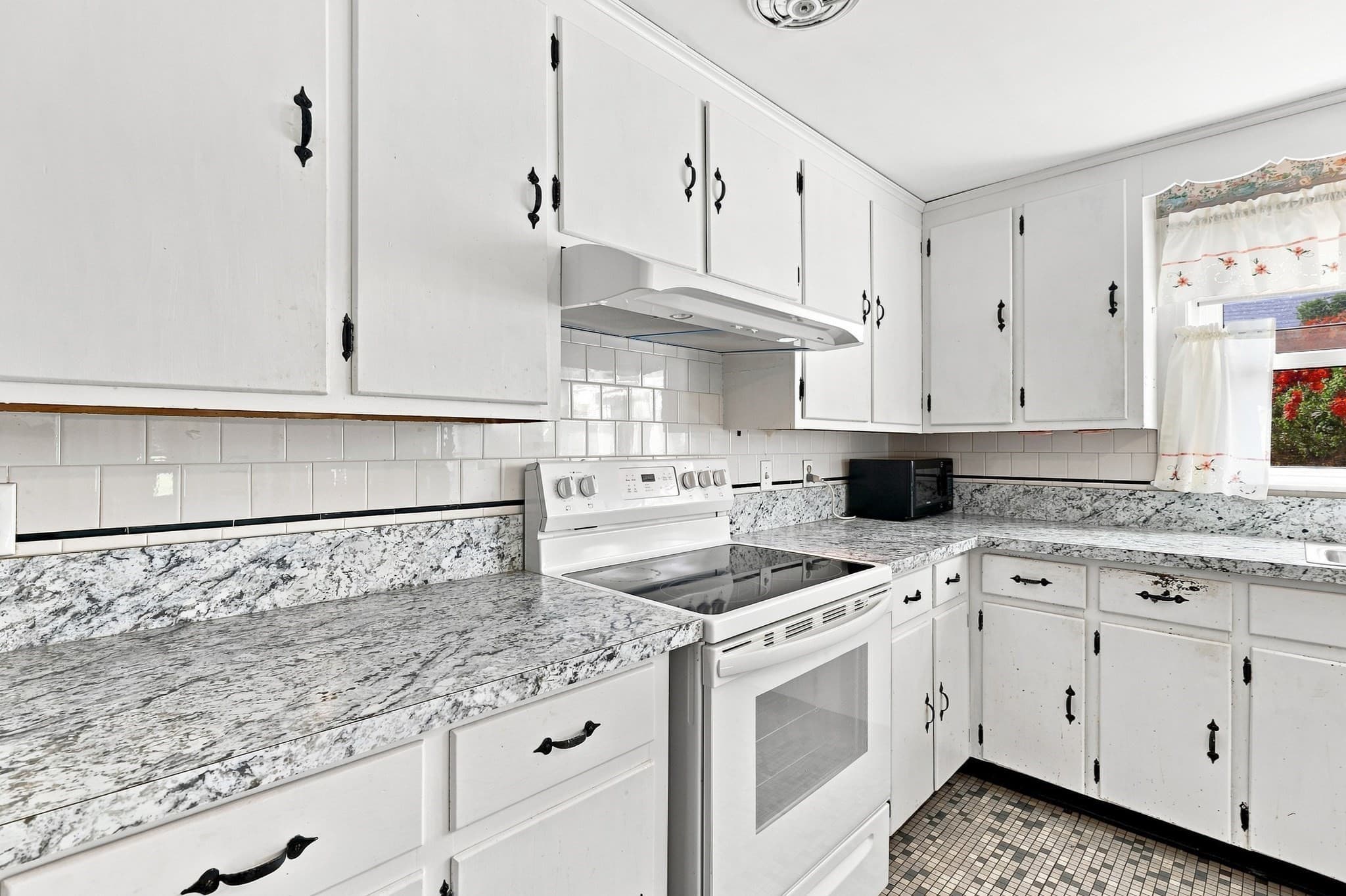 Single Family Residence at 4 Washington Street, Milford MA 01757, photo 12 of 36