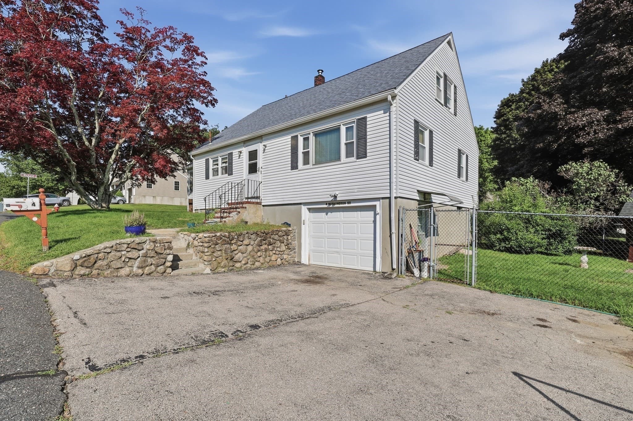 4 Washington Street, Milford MA 01757