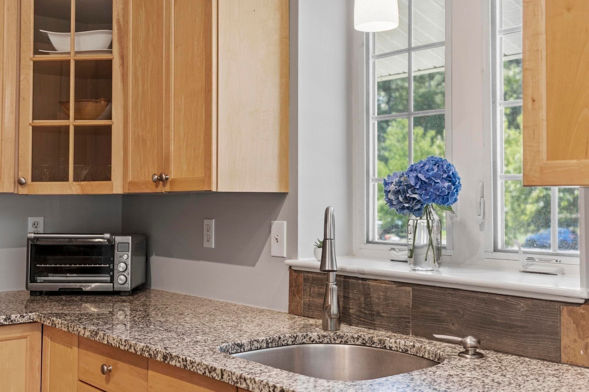 Single Family Residence at 2 Reed Lane, Littleton MA 01460, Littleton, photo 15 of 42