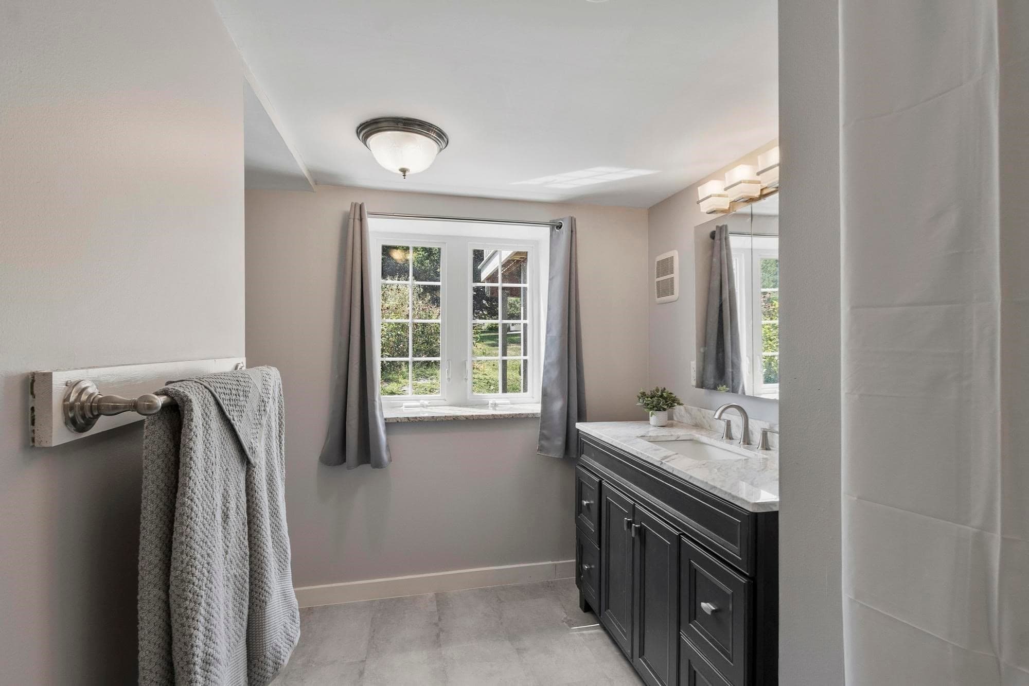 Single Family Residence at 2 Reed Lane, Littleton MA 01460, Littleton, photo 35 of 42