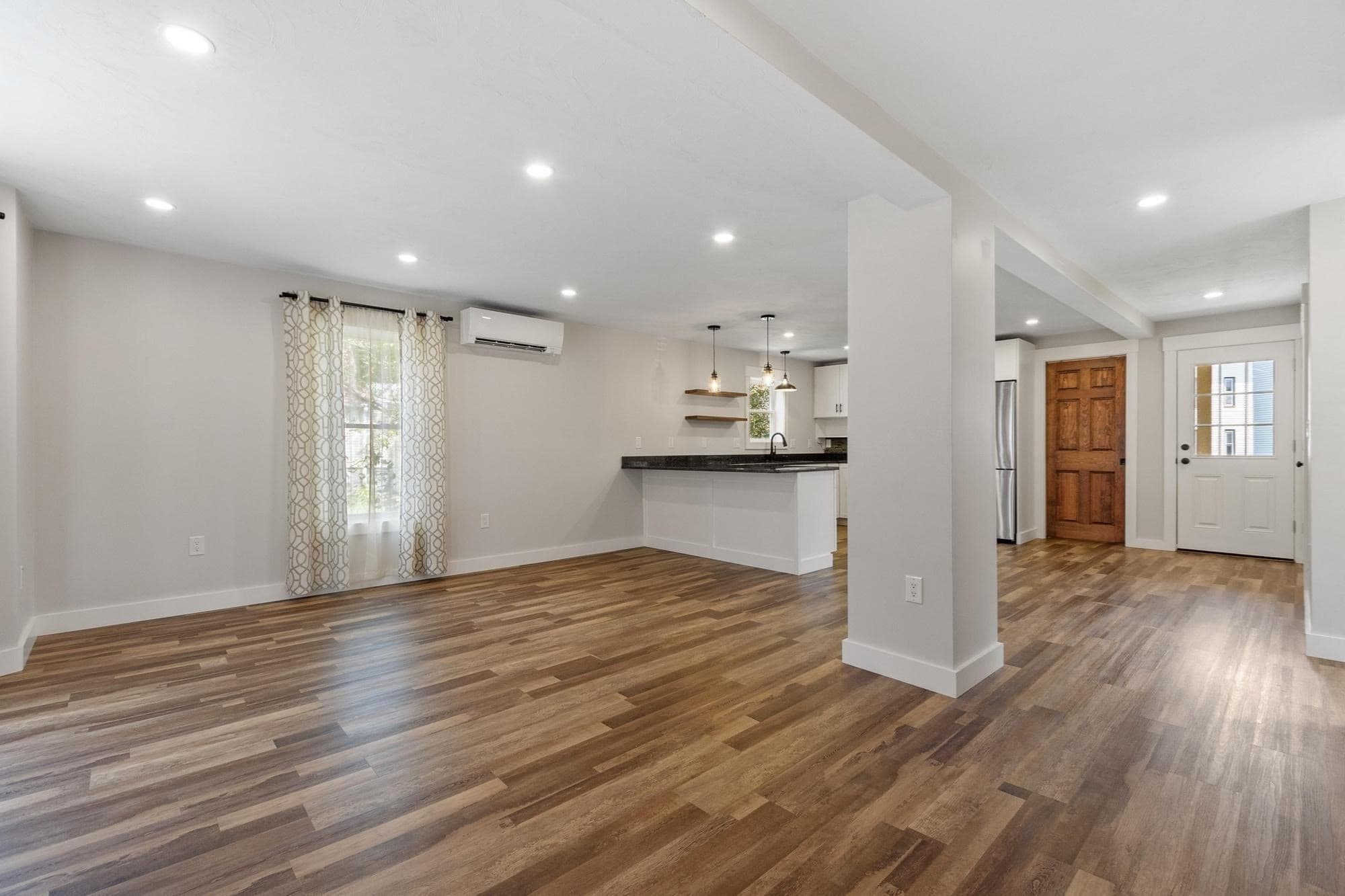 Single Family Residence at 460 Pleasant St, Gardner MA 01440, Gardner, photo 14 of 42