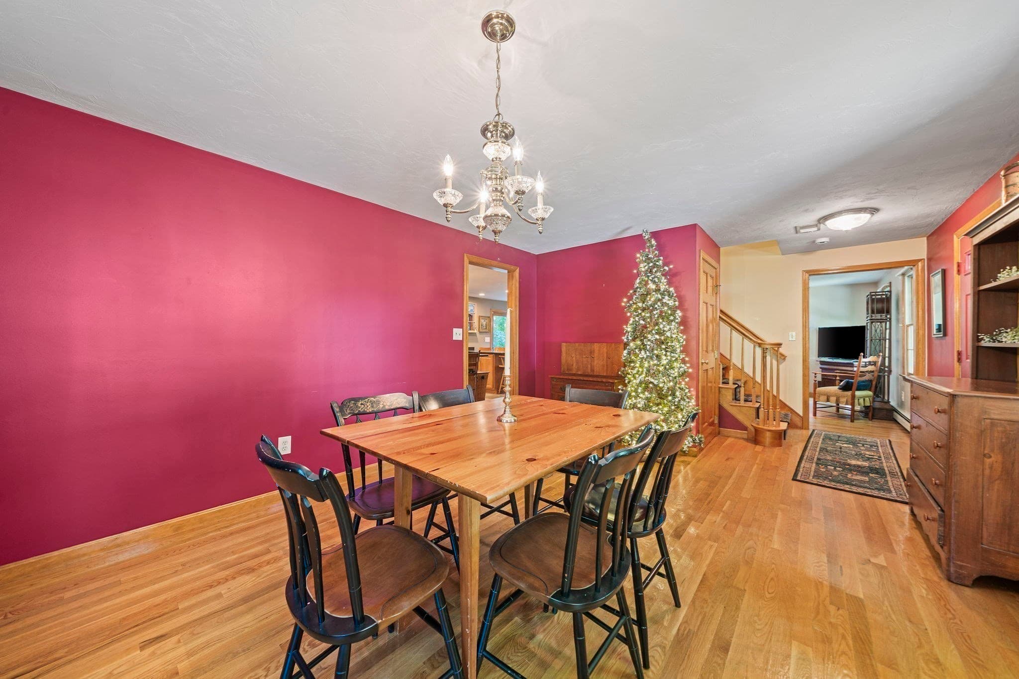 Single Family Residence at 66 Cottage Ln, Weymouth MA 02188, photo 11 of 38