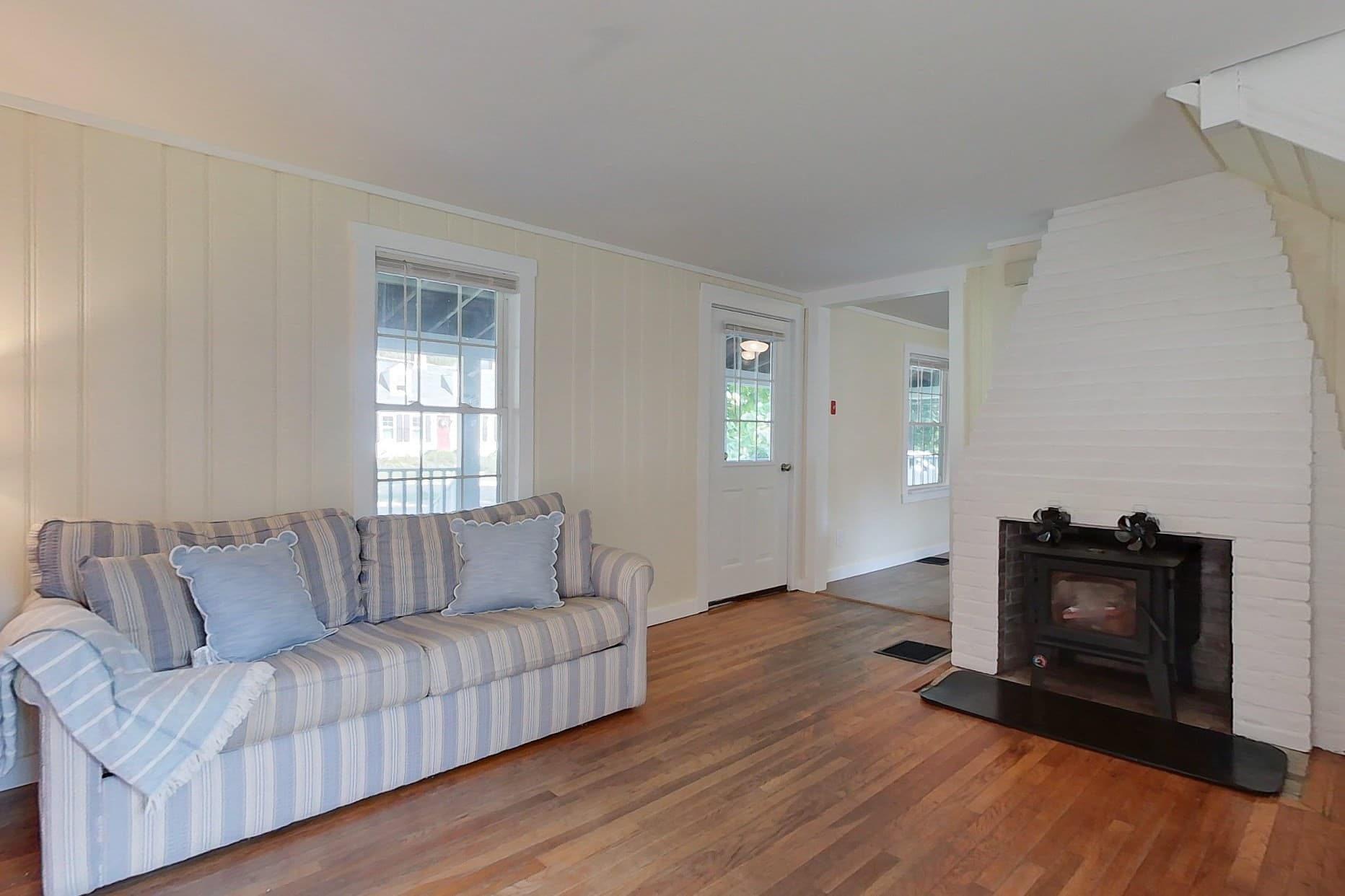 Single Family Residence at 50 Whiting St, Lunenburg MA 01462, Lunenburg, photo 9 of 31