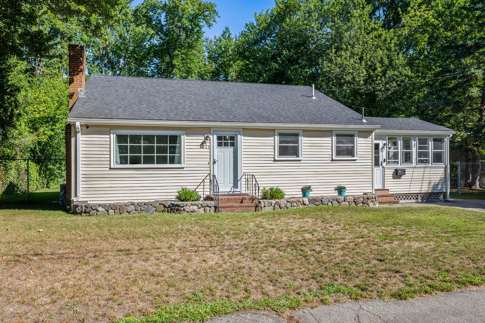 11 Virginia Cir, Randolph MA 02368