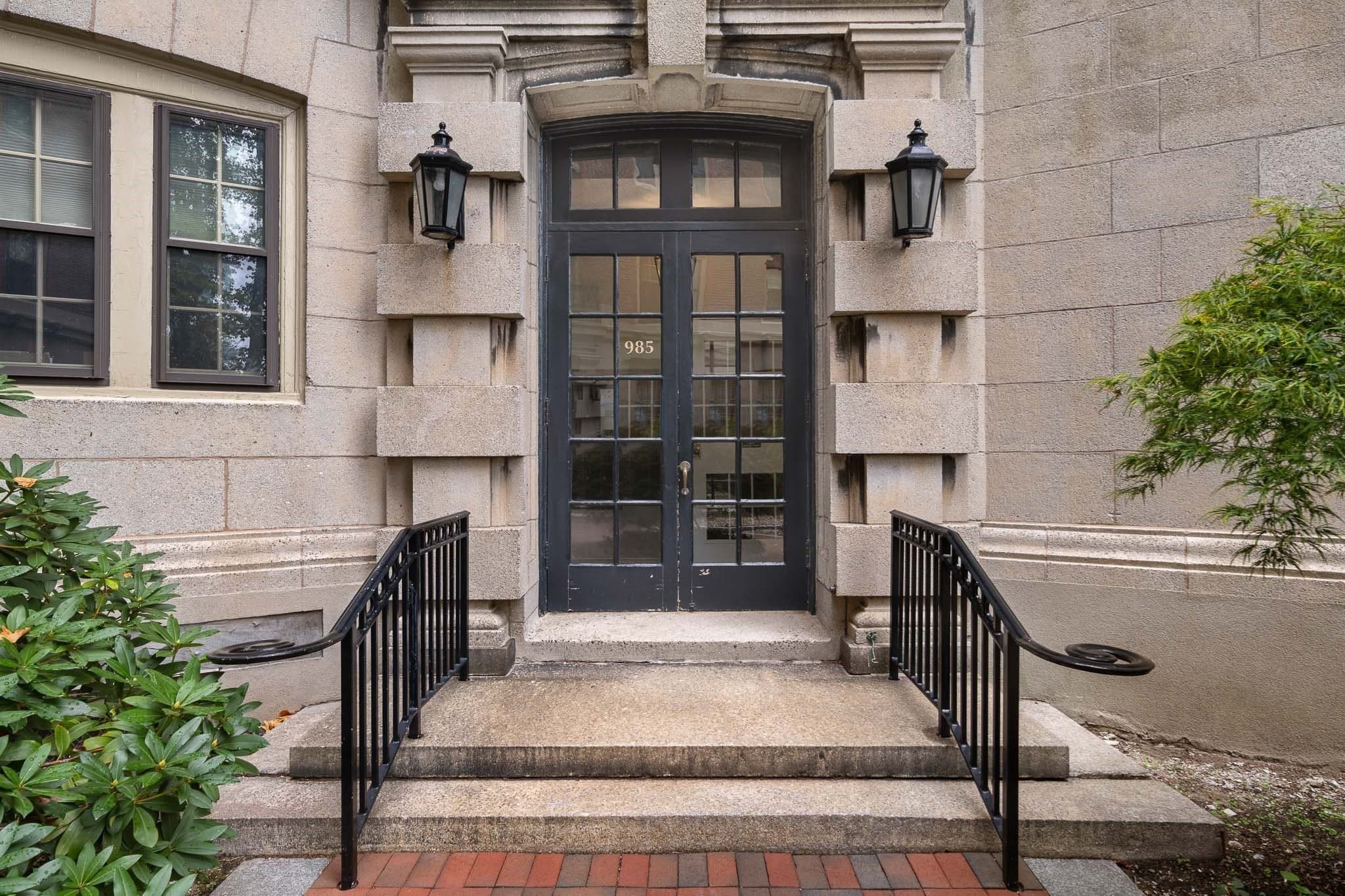 985 Memorial Drive # 401, Cambridge MA 02138