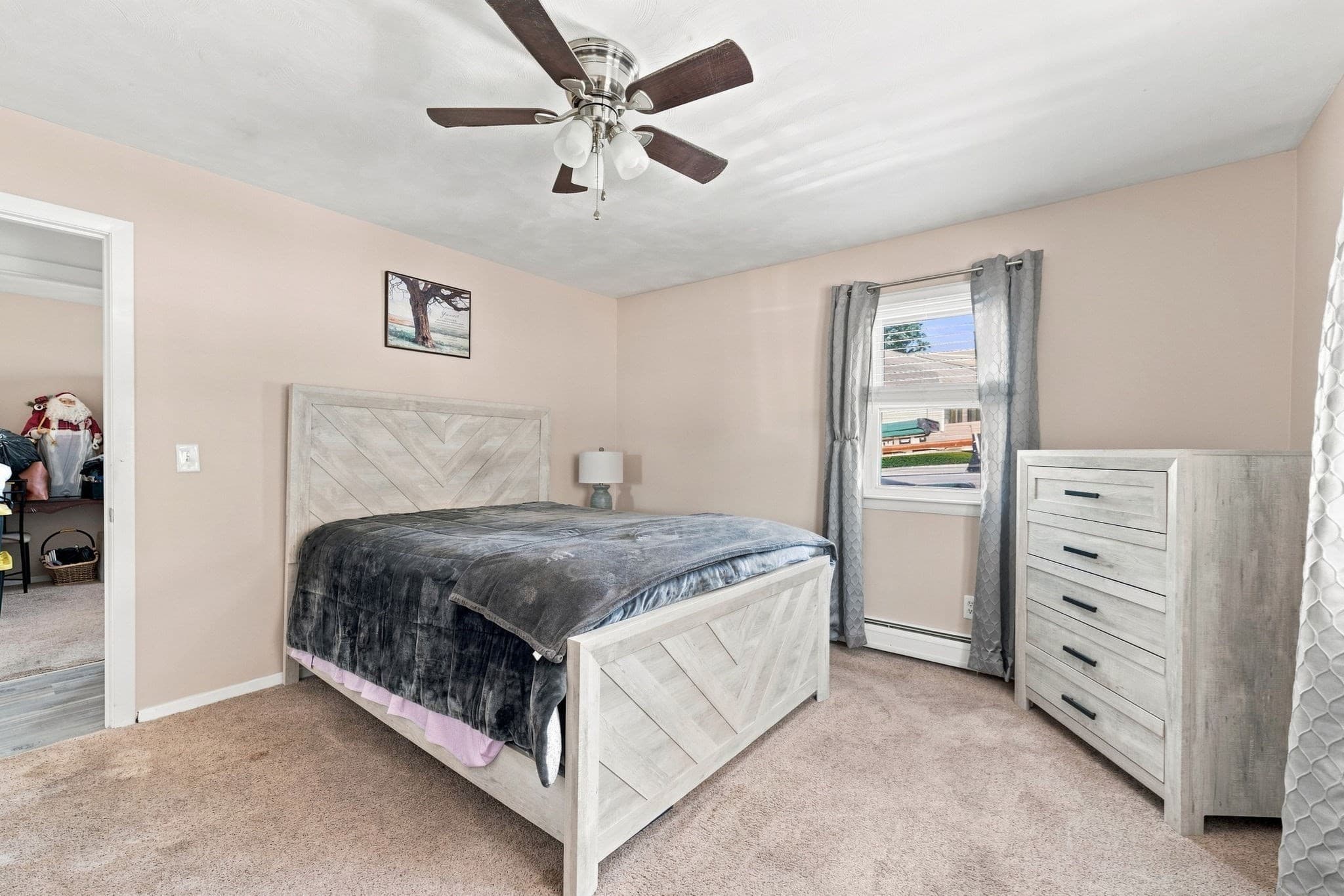 Single Family Residence at 139 Seabury St, New Bedford MA 02745, New Bedford, photo 11 of 24